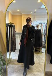 ghisa düğme detaylı etekli takım siyah