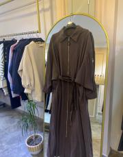 önden fermuarlı tek kolu taş detay içten kemerli kap kahve