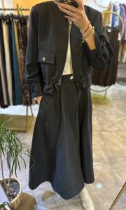 ceremony eteği toka detaylı kısa ceketli takım siyah 2